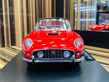 1/18 Diecast Ferrari 250 GT Spyder California 1960 Red Model Car by KK Models