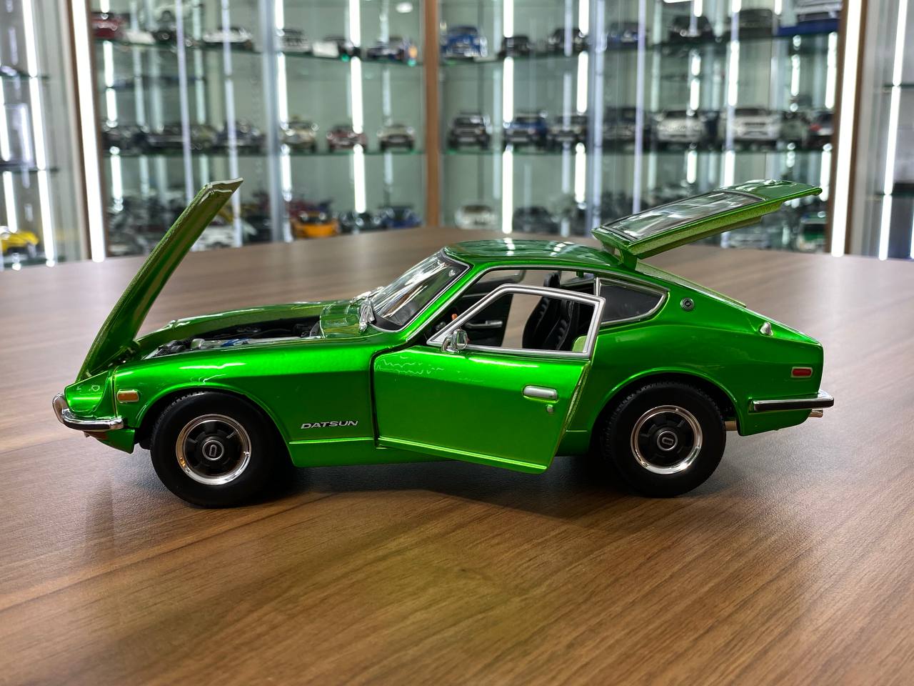 1/18 Diecast Maisto Datsun 240Z 1971 Green