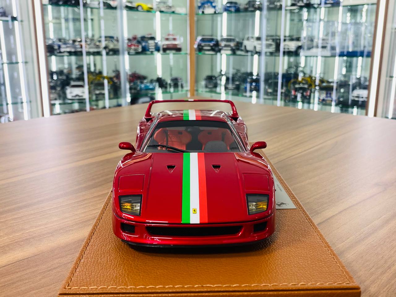 1/18 Diecast Model (Full Opening) - Ferrari F40 (BBR by Kyosho)