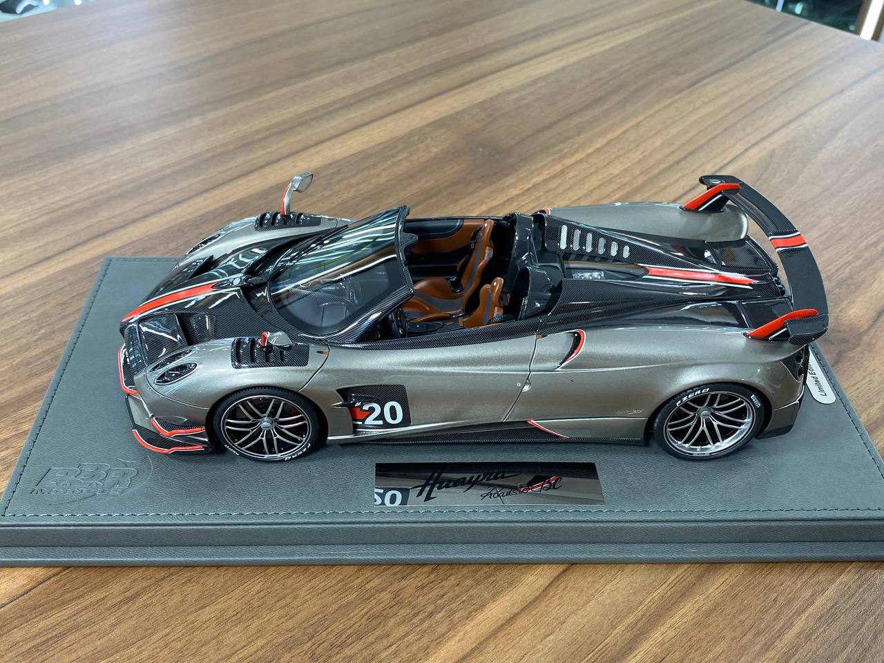 1:18 Resin Model – BBR Pagani Huayra Roadster BC #20 – Metallic Silver – Limited to 200 pcs