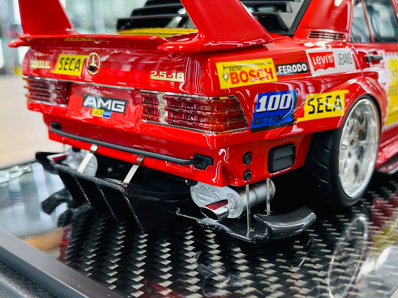 VIP Model Mercedes-Benz 190 E & A$AP Rocky’s Edition – 1/18 Resin Model, Red Pig Decal, Limited to 30 Units