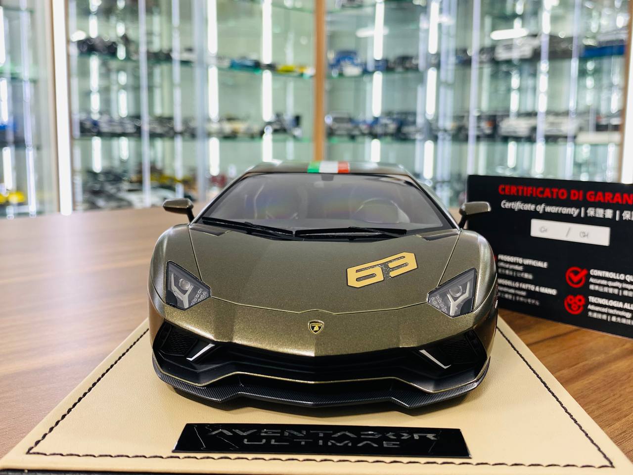 1/18 Resin Lamborghini Aventador Navy Green by MR