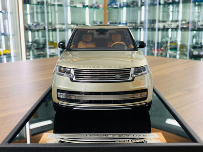 MotorHelix Range Rover Autobiography 2022 – 1/18 Resin Model, Champagne Gold, Limited 100