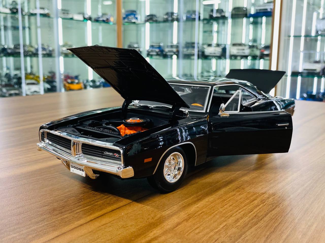 1/18 Diecast Maisto Dodge Charger R/T 1969 Black