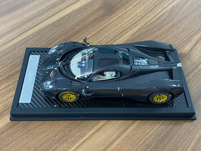 1/18 Resin Pagani Utopia in Carbon by VIP Models