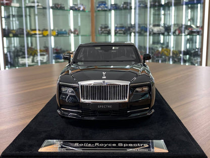 1/18 Resin Model - Rolls Royce Spectre Black by DF Model