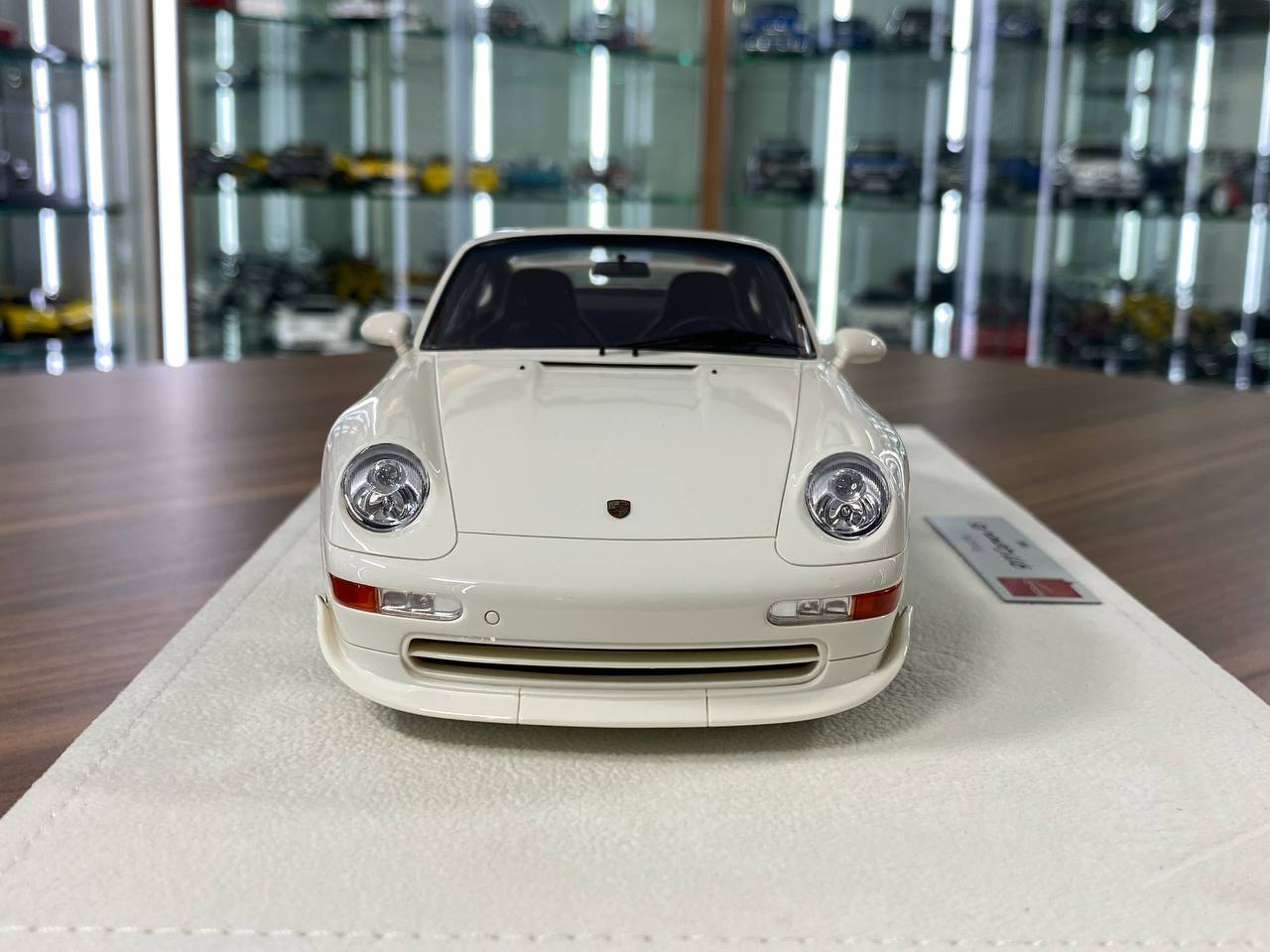 1/18 Resin - Porsche 911 (993) Carrera RS 1995 (Japan Version) White by Make Up