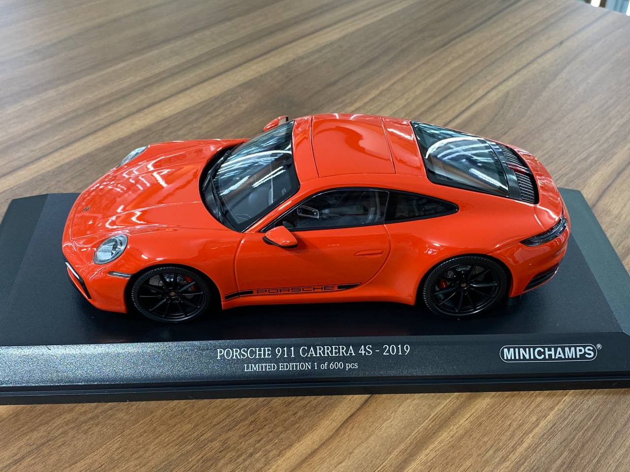 1/18 Diecast Porsche 911 Carrera 4S 2019 by Minichamps