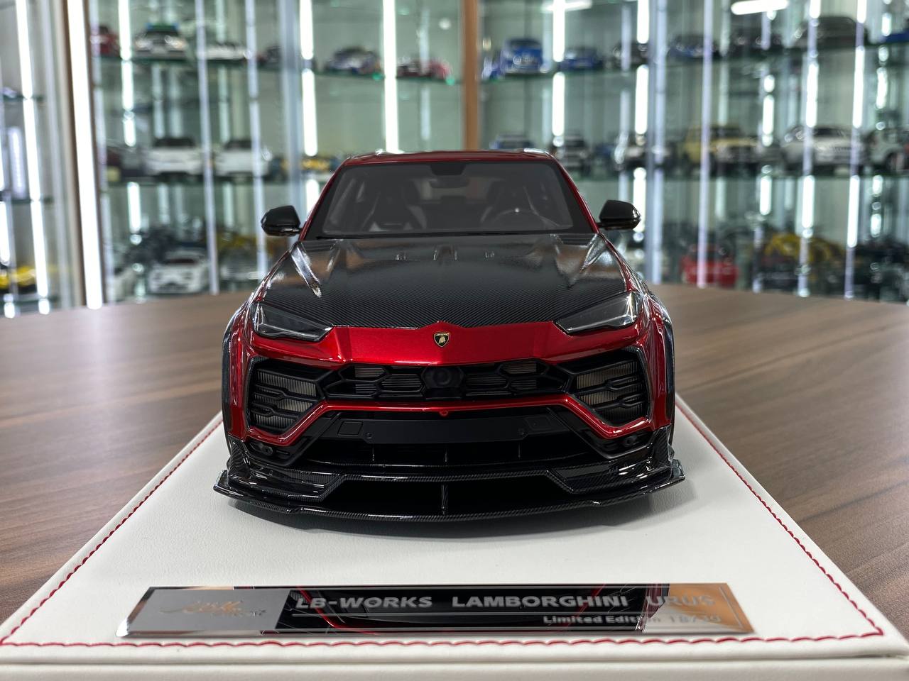 1:18 Resin Model  - IVY Model Lamborghini URUS LB Works (Metallic Red)