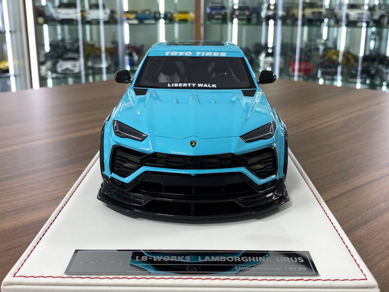 1:18 Resin Model - IVY Model Lamborghini URUS LB Works (Baby Blue)