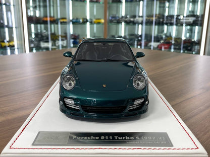 1:18 Resin- Porsche 911 Turbo S (997.2) Dark Green with Black Interior by Ivy Model