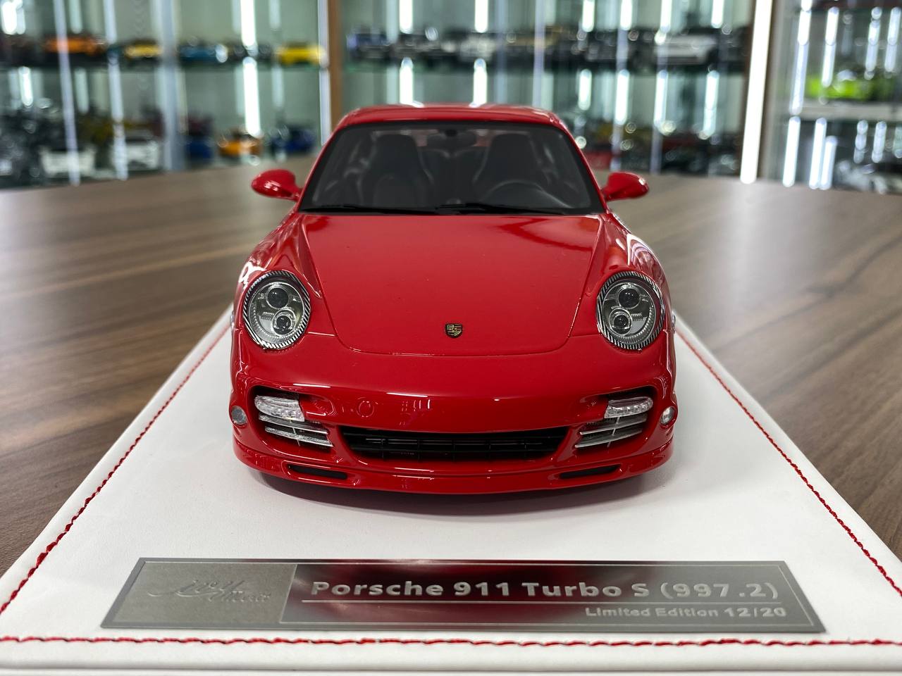 1:18 Resin Porsche 911 Turbo S (997.2) Red Exterior with Black Interior Ivy Model