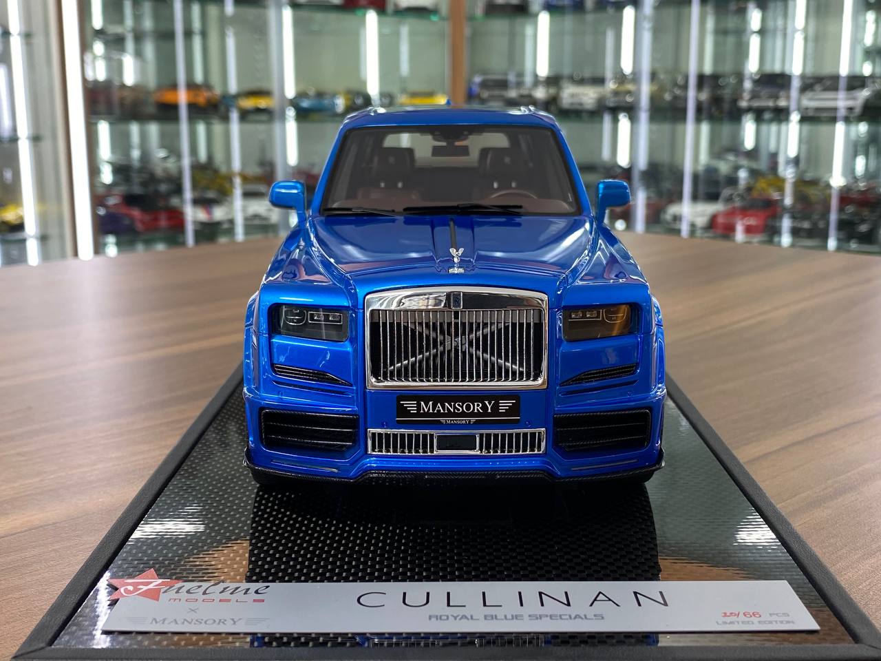 1:18 Resin Model - Rolls Royce Cullinan Mansory by FuelMe Models (Royal Blue)