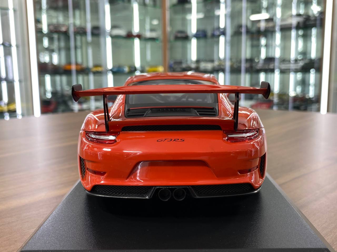 1:18 Diecast Model - Porsche 911 GT3 RS 2019 by Minichamps (Orange with Silver Wheels)