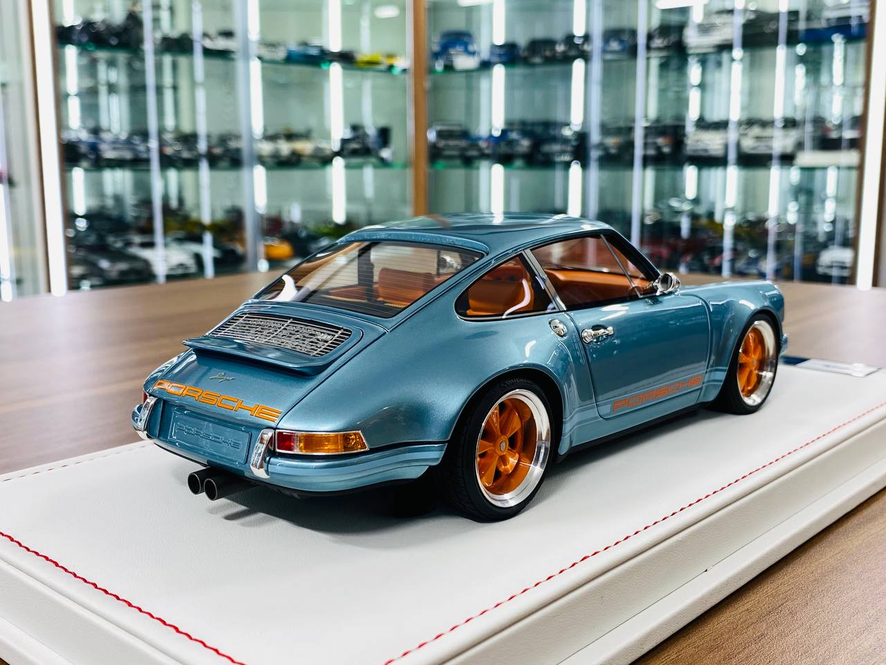 Ivy Model Porsche 911 Singer – 1/18 Resin Model, Ice Blue Metallic, Limited to 50 Units