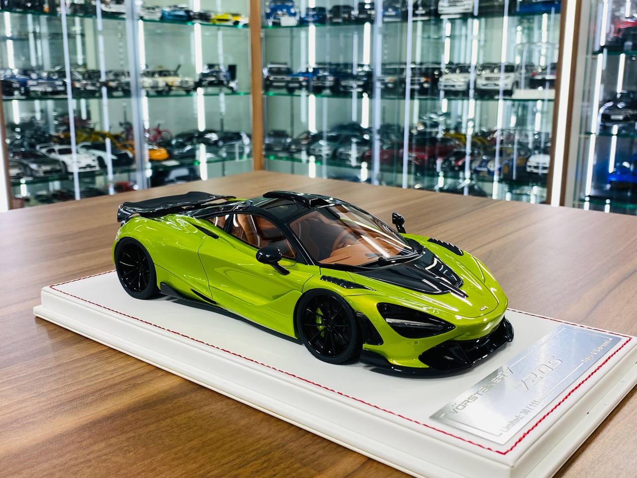 Davis&Giovanni MCLAREN 720S LIMITED 111PCS FLUX GREEN