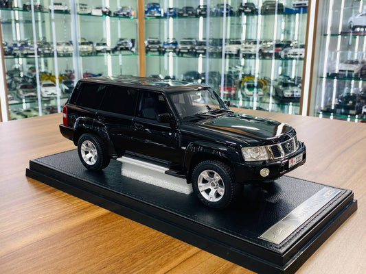 Ivy Model 1/18 Nissan Patrol Safari Y61 – Black, Limited Edition 01/99