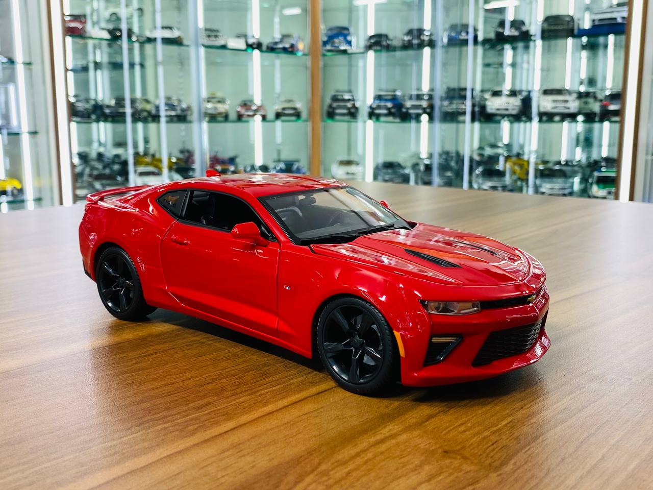 1/18 Diecast Maisto Chevrolet Camaro SS 2016 Red