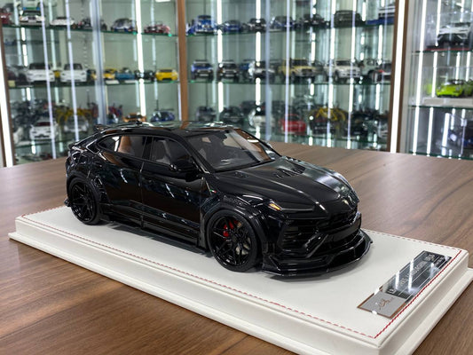 1/18 Resin Model  - IVY Model Lamborghini URUS LB Works (Metallic Black)