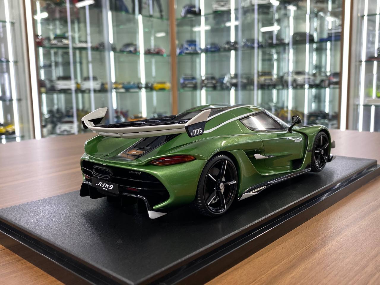 1:18 Resin Model - GT Spirit Koenigsegg Jesko Attack Plus (Green)