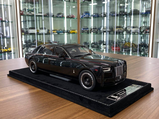 1:18 Resin Model  - H&H Rolls Royce Phantom Extended Wheelbase II (Black Dragon)