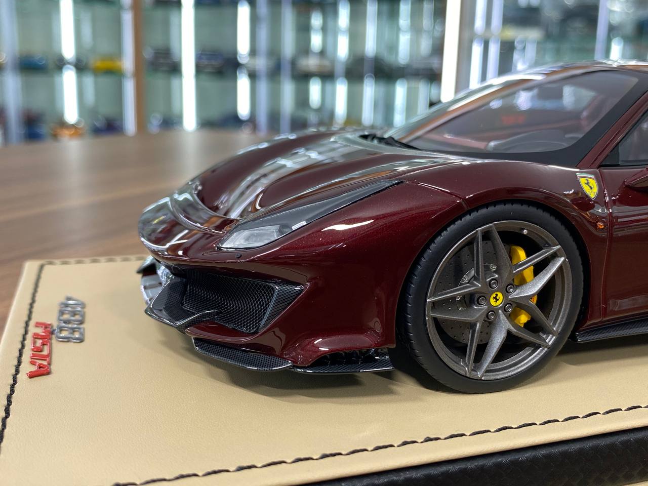 1:18 Resin Model – MR Collection Ferrari 488 Pista Rubino Micalizzato