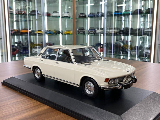 1:18 Diecast – Minichamps BMW 2500 (1968)