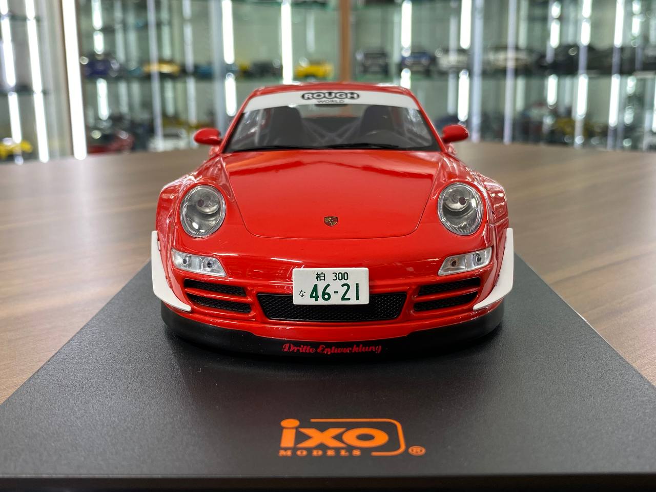 1/18 Metal Diecast IXO Models Porsche RWB 997 in Red