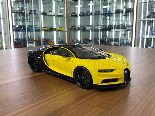 1:18 Diecast Metal – AUTOart Bugatti Chiron – Jaune Molsheim Yellow / Nocturne Black