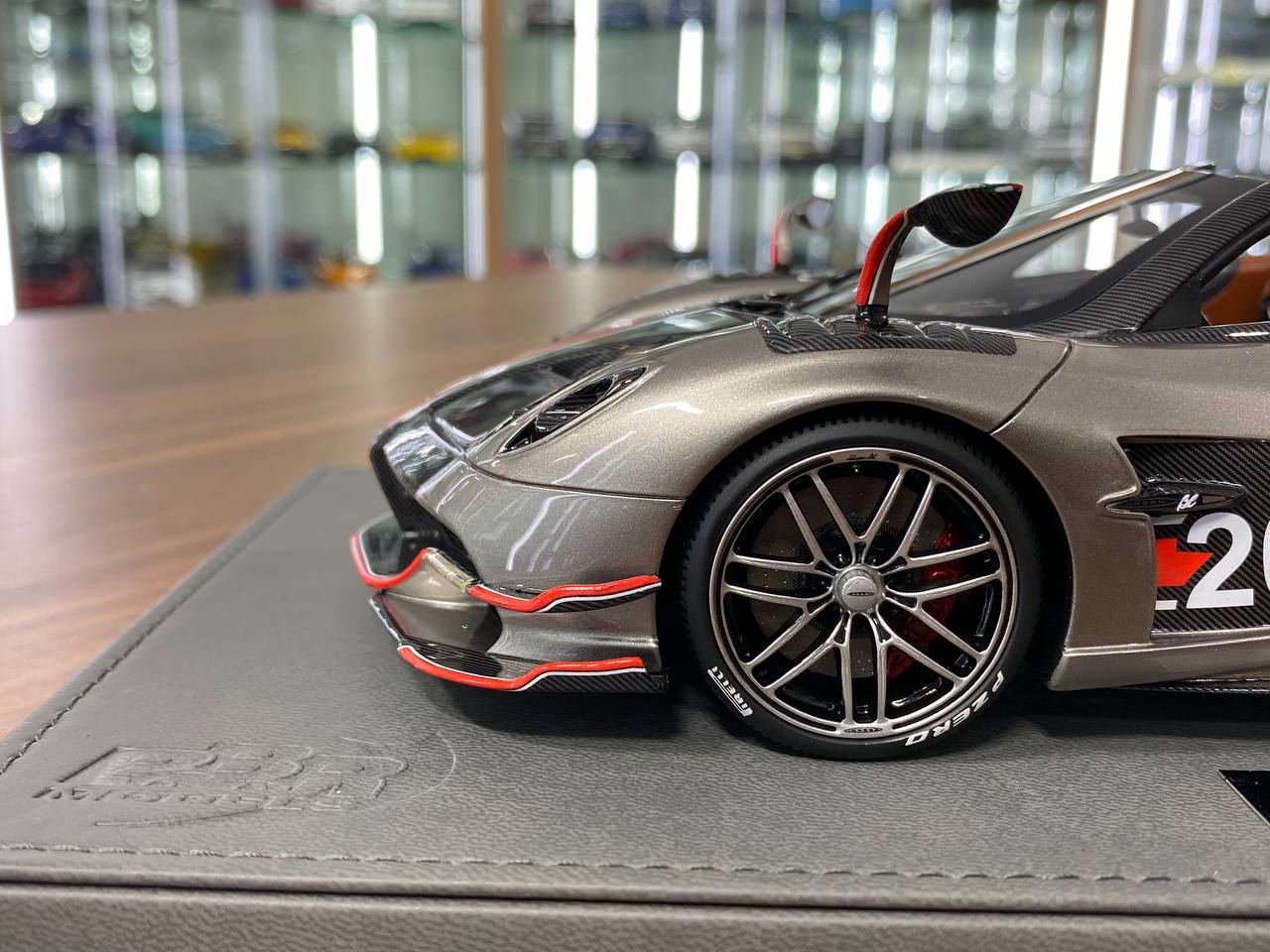 1:18 Resin Model – BBR Pagani Huayra Roadster BC #20 – Metallic Silver – Limited to 200 pcs