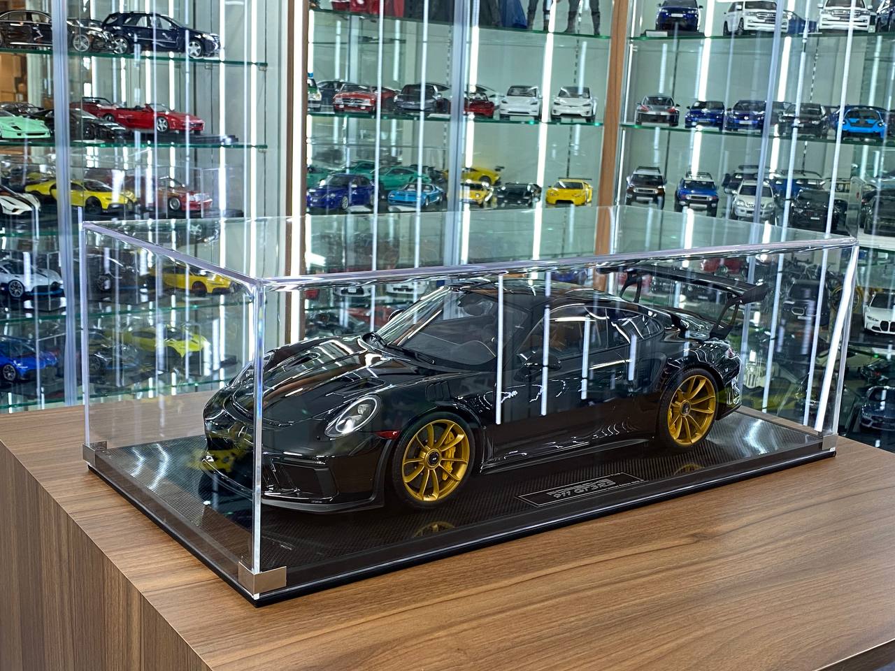 1/8 Resin Model – Dino Models Porsche 911 GT3 RS (Black/Gold Rim) – Limited 20 pcs