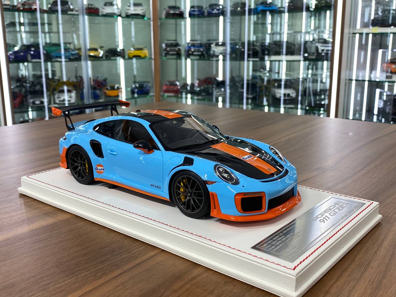 1:18 Resin Model - Dino Porsche 911 GT2 RS - Gulf Livery - Limited 5 pcs