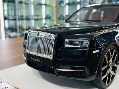 GL Models Rolls-Royce Cullinan - 1/18 Resin Model, Glossy Black, Limited to 39 Pieces