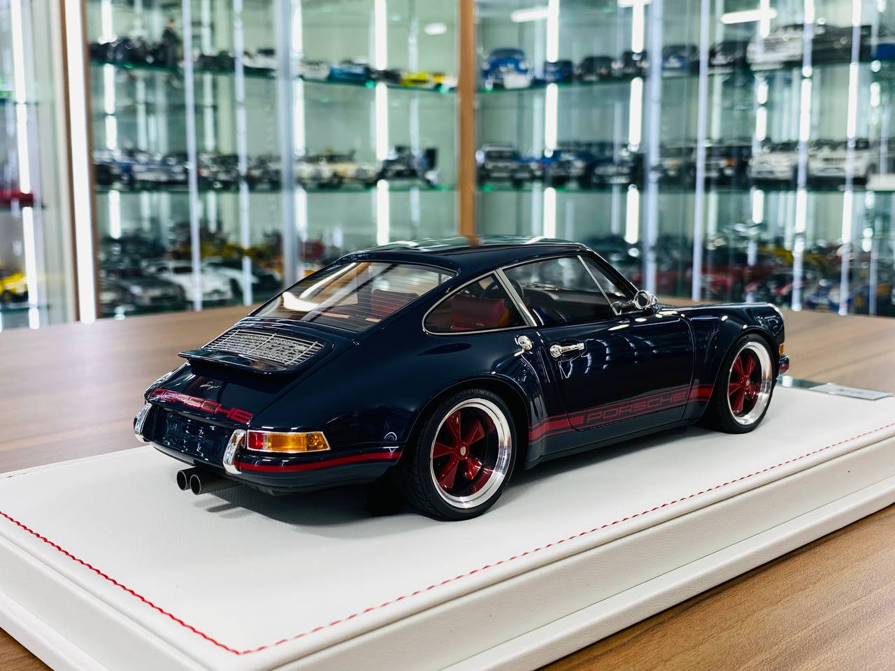 Ivy Model Porsche 911 Singer – 1/18 Resin Model, Abret Blue, Limited to 50 Units