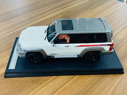 1/18 Nissan Patrol Super Safari Diecast White by IVY Models [Special Number 01/99]