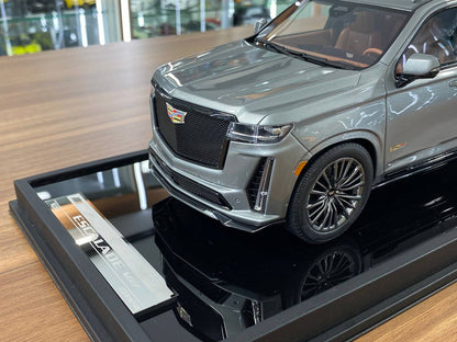 1/18 Resin Cadillac Escalade V Silver Model Car by MotorHelix