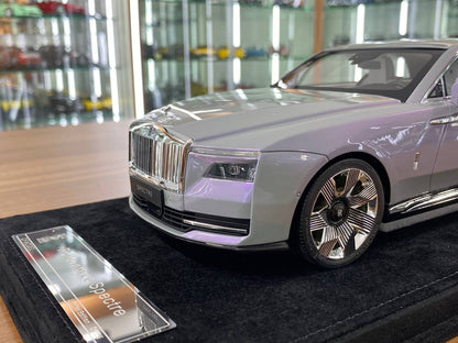 1/18 Resin Model - Rolls Royce Spectre Pearl White by DF Model