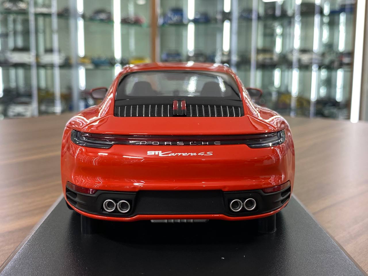 1/18 Diecast Porsche 911 Carrera 4S 2019 by Minichamps