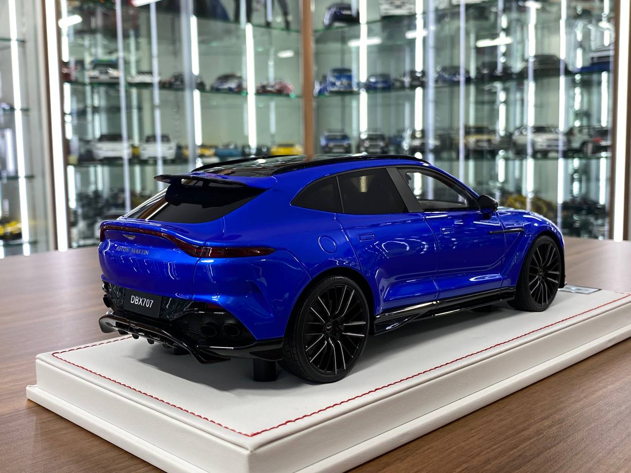 1:18 Resin Model - IVY Model Aston Martin DBX707 (Blue)