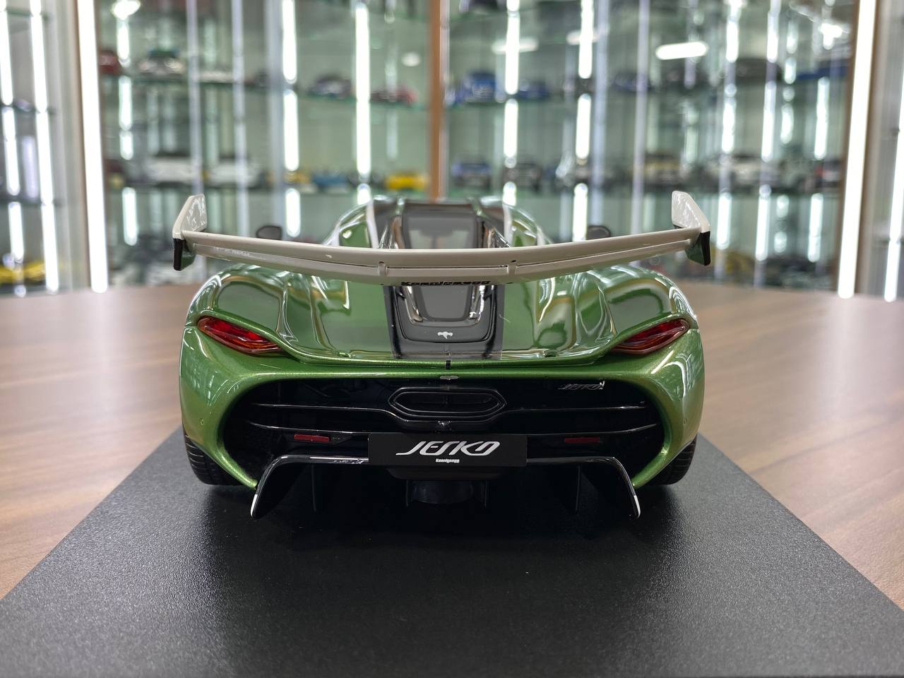 1:18 Resin Model - GT Spirit Koenigsegg Jesko Attack Plus (Green)