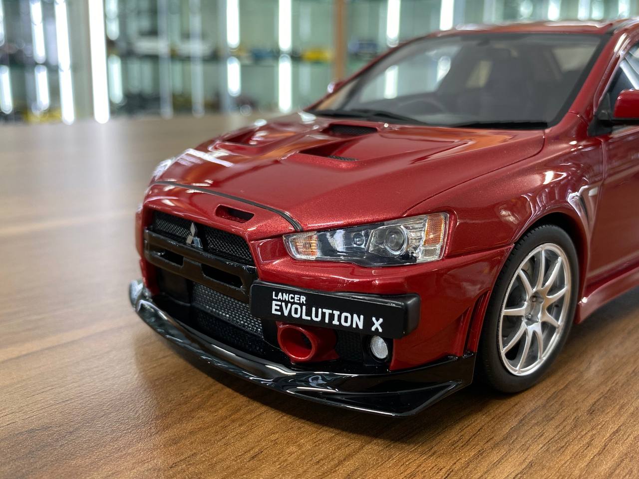 1:18 Resin Model  - Otto Mobile Mitsubishi Lancer Evo X FQ 400 (Red)