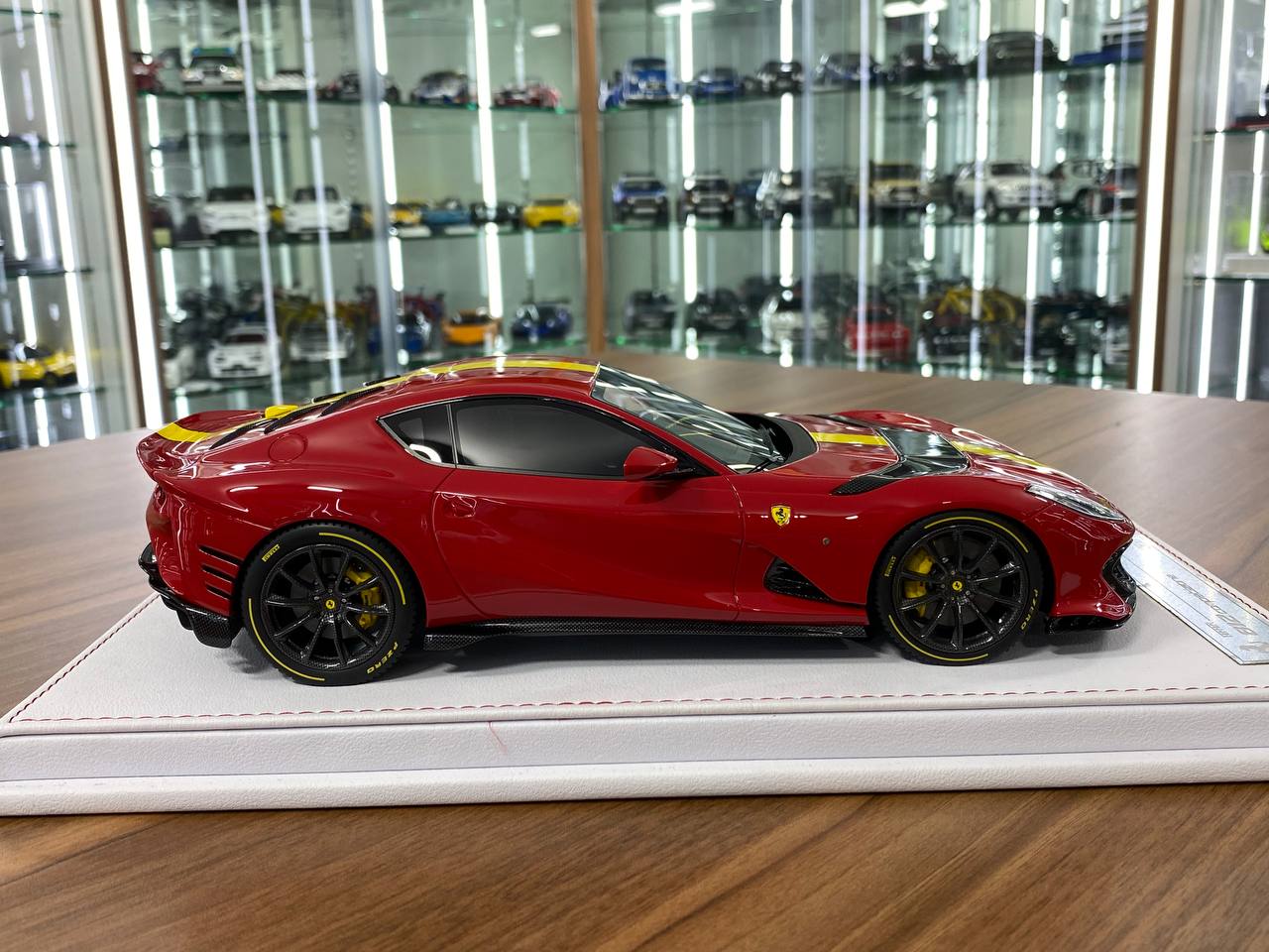 1:18 Resin Model - GL Models Ferrari 812 Competizione (Red)