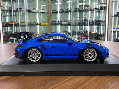 1:18 Diecast – Minichamps Porsche 911 (992) GT3 RS (2023) in Blue with Silver Wheels