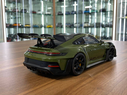 1:18 Diecast – Minichamps Porsche 911 (992) GT3 RS 2024 Weissach Paket Nato Olive with Black wheels