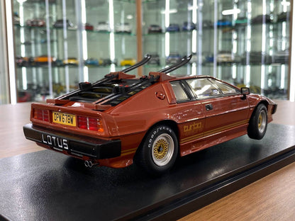 1/18 Diecast  KK Scale Lotus Esprit Turbo 1981 in Orange