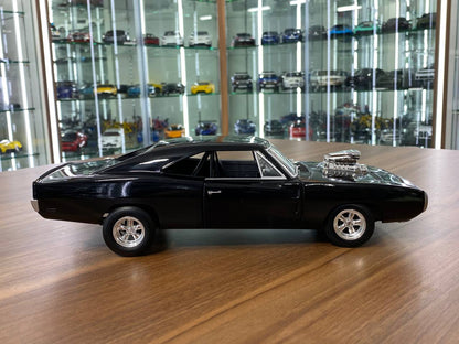 1/18 diecast full opening  Hot Wheels Dodge Charger 1970 "The Fast and the Furious" in Black