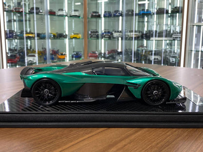 1:18 Resin Model – FrontiArt Aston Martin Valkyrie – British Green (Limited 300 pcs)