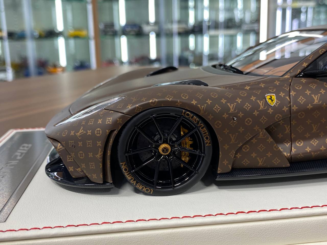 1:18 Resin Model – Davis & Giovanni Ferrari 812 N-Largo (Louis Vuitton) – Matt Brown / LV Gold Monograms