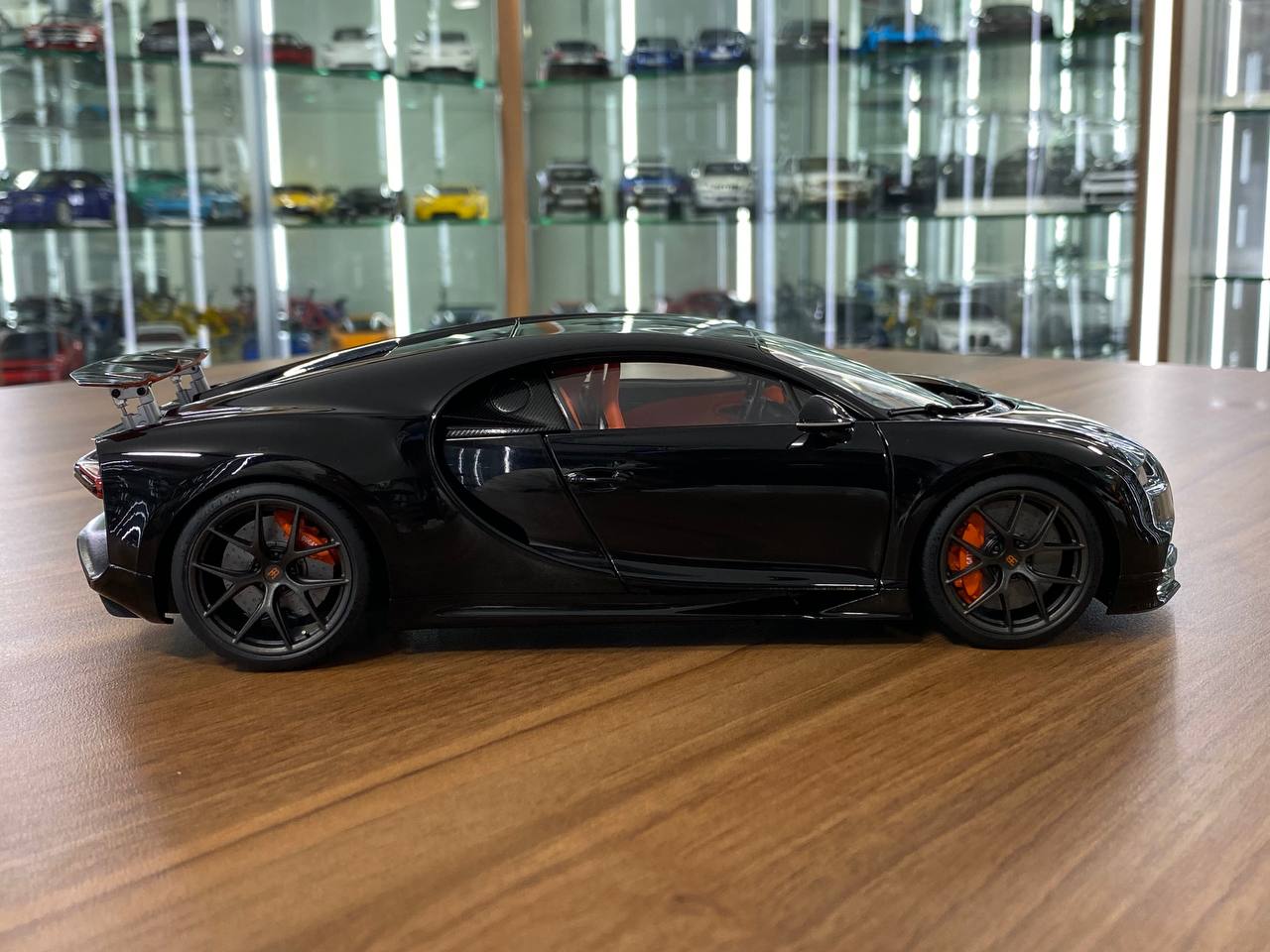 1:18 Diecast Metal Full Opening – AUTOart Bugatti Chiron Sport 2019 – Nocturne Black