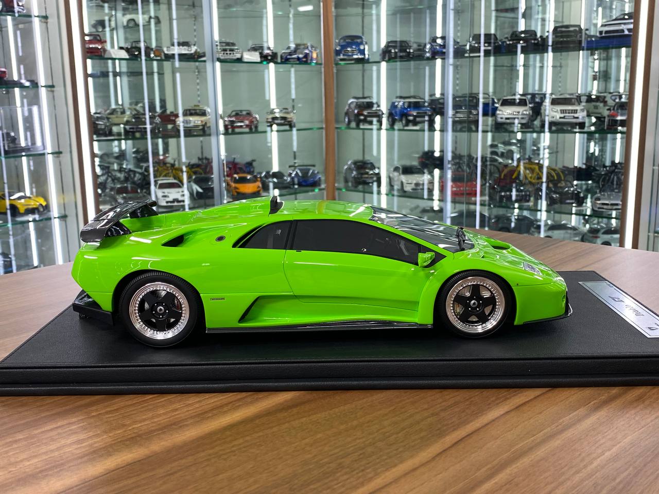 1/12 Resin Model - Lamborghini Diablo GT (Green) by GL Models